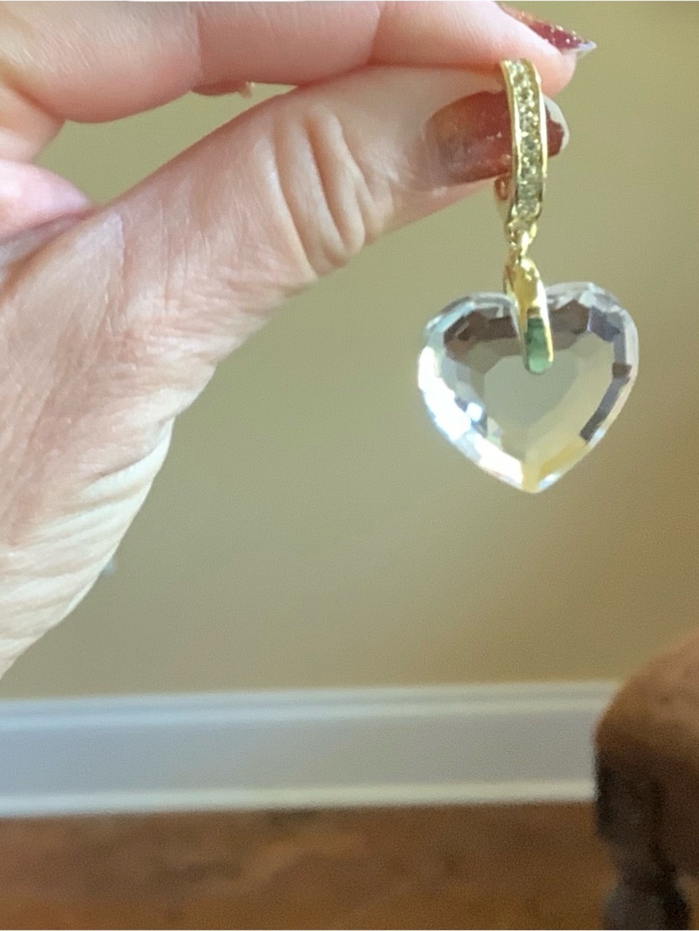 Heidi Daus Stunning Gold Crystal Heart Drop Earrings - Clear. Super sparkly NWT - Picture 5 of 6